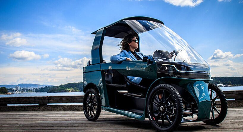 Four-Wheel Urban Electric Vehicle